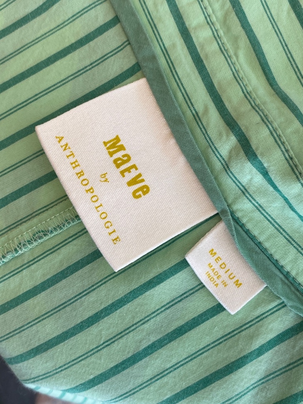Maeve Collared Shrunken Button Down Blouse in Green Size Medium - Picture 9 of 11